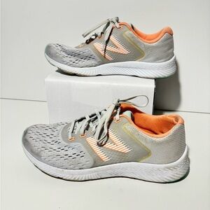 Women’s sneakers shoes size 9,5